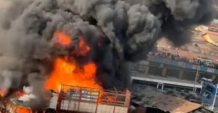 URGENT INCENDIE ENCOURS À MADINA