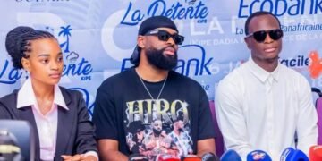 L&rsquo;artiste franco -Congolais Hiro a Conakry pour un show Case a la détente .