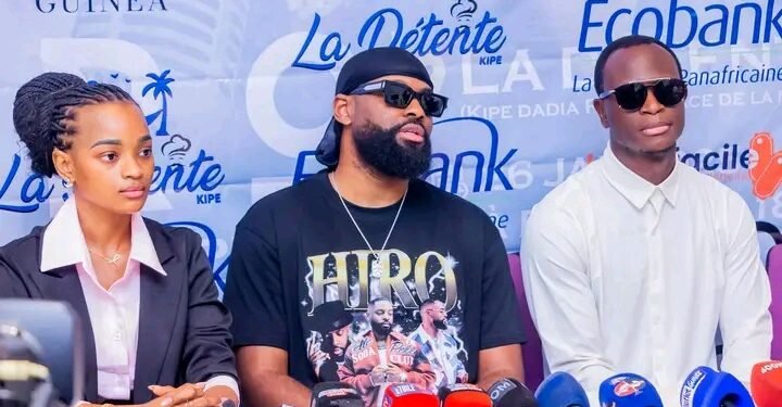 L&rsquo;artiste franco -Congolais Hiro a Conakry pour un show Case a la détente .