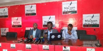 Enseignement supérieur : le groupe de 50 enseignants-chercheurs phd dénonce une discrimination salariale vis à vis de leurs collègues étrangers.