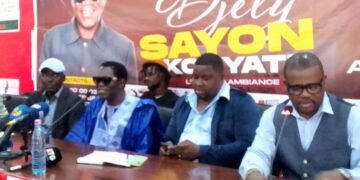 Djely Sayon Kouyaté débarque avec un Album qui marquera son retour sur la scène .