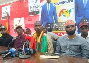 L’axe prend conscience et dit non à toutes sortes de violence et de manipulation politique en Guinée et adhère à l’esprit du CNRD Déclaration)