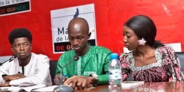 Le jeune Moh Sylla ,migrant retournée du Maghreb Face aux médias .