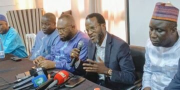 L Association L&rsquo;arbre a Palabre  et 53 partis politiques unis pour soutenir la candidature du Président Mamadi Doumbouya.