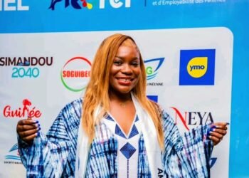 La gérante principal de kadiak communication Kadiatou kaba Ambassadrice  de la 1 édition Profef . .