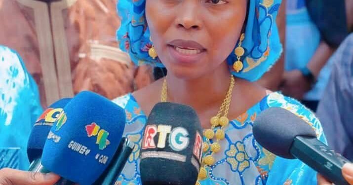 Dre Fatoumata Bamba publie un livre sur la célèbre Mamaya de kankan .