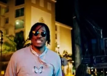 King Domiral signe son retour avec un tout nouveau clip Vybs Dandé .