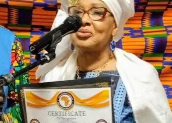 Hadja Hawa Bah PDG de l’entreprise SHODMA , une femme de cœur au service des plus démunis