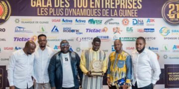 HYPRO SARLU distinguée au Gala des cent entreprises les plus dynamiques de la Guinée.