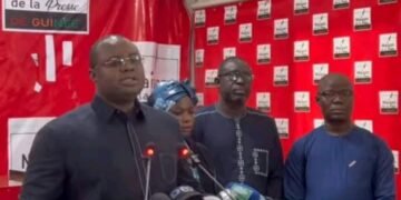 Nouvelle Constitution : l&rsquo;ancien Premier ministre Bernard Gomou affiche son soutien