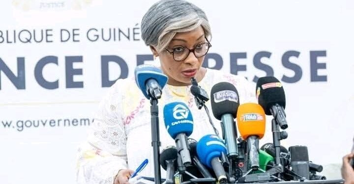 Djenabou Touré, lauréate du Prix Miroir Guinée de l’Excellence.