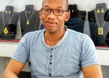 Doumbouya Ibrahim : Artisan bijoutier, héritier d’un art ancestral et entrepreneur engagé.