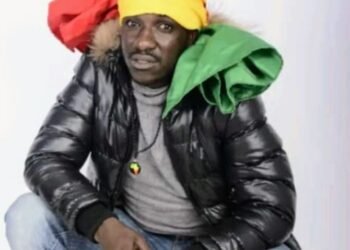 Dr Balla Guilavogui, entre métier et micro : un dentiste rappeur au service de sa communauté.