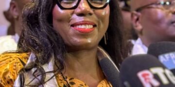 Lancement officiel de la Jeunesse Présidentielle de Guinée : Madame Kanté Kadjatou Doumbouya marque sa présence.
