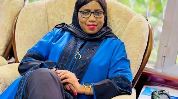 À la découverte de Madame Kanté Kadjatou Doumbouya, figure montante du leadership féminin en Guinée.