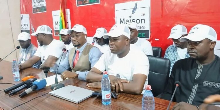 « Présidentielle : La jeunesse du PEDN manifeste son soutien à Mamadi Doumbouya »