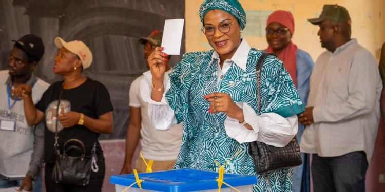 Présidentielle 2025 en Guinée : une demi-journée de vote marquée par le calme, l’ordre et une forte mobilisation citoyenne*