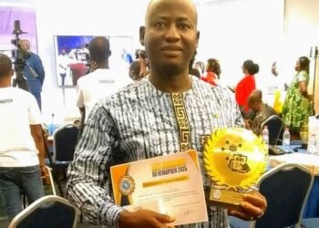 Cotonou : le journaliste guinéen Aboubacar Touré primé meilleur journaliste de la presse en ligne (catégorie santé)