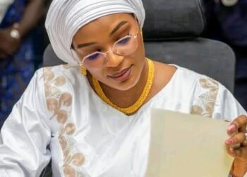 Passation de service au ministère de l’Enseignement supérieur : Dre Diaka Sidibé reprend les rênes.