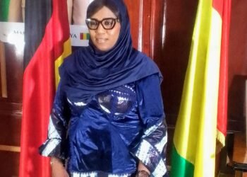 « Mois de la Femme : Madame Kanté Kadjatou Doumbouya, leader inspirante, défie les stéréotypes et incite les femmes à investir dans les Fillieres techniques et les postes décisionnels.