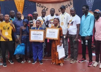Le Conte à l’École : Une Initiative Culturelle et Pédagogique Prometteuse en Guinée.