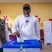 Triple scrutin en Guinée : le ministre Mourana Soumah vote à Dixinn Centre et salue un climat de sérénité