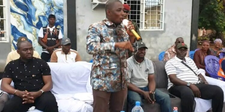 Vacances parlementaires : l’Honorable Ali Badara Condé poursuit ses visites de terrain à Kankan