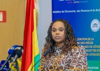 Guinée : Mariama Ciré Sylla clôture l’atelier de validation des textes sur les finances des collectivités décentralisées.