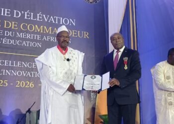 Guinée : l’Université Kofi Annan distinguée, son fondateur Dr Ousmane Kaba élevé au rang de Commandeur de l&rsquo;ordre de mérite de l’éducation africaine. 